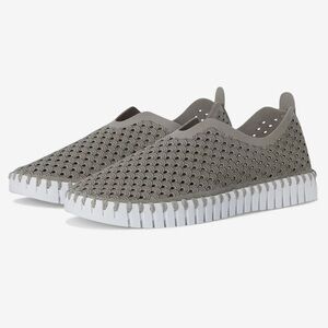 Ilse Jacobsen Gray Tulip Chic Sneaker l size 37 (US 6-6.5)